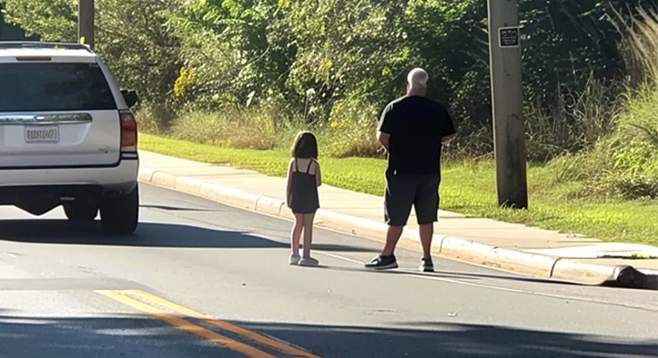 My Dad Left Me When I Was 13 — Ten Years Later, I Saw Him on the Side of the Road Hitchhiking with a Little Girl