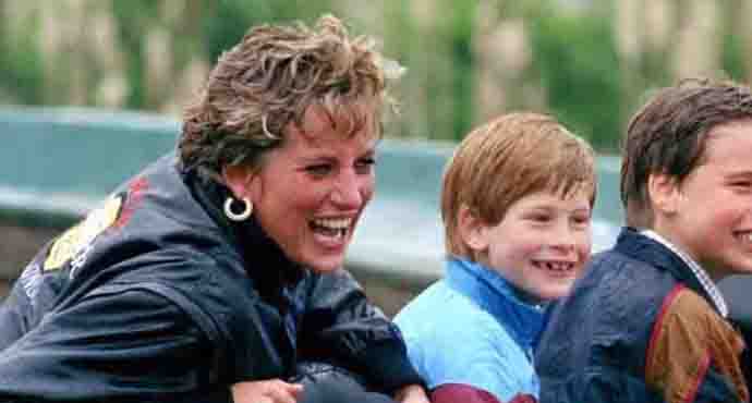 Uncommon images of Princess Diana, one of the most photographed people on Earth