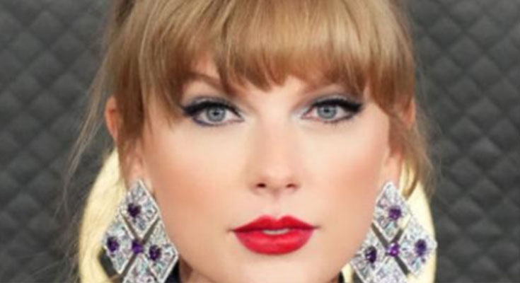 Taylor Swift takes off makeup, leaves us with no words